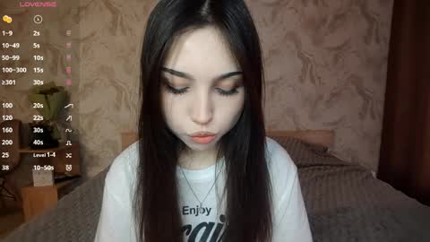 I am Gina ntmu Lets hit 10 Thumbs Up together online show from April 8, 9:20 am