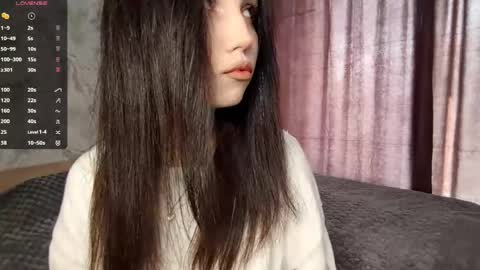 Snapshot of jettanicolay chatting on April 24, 6:49 am I am Gina ntmu Lets hit 10 Thumbs Up together online show from April 24, 6:49 am