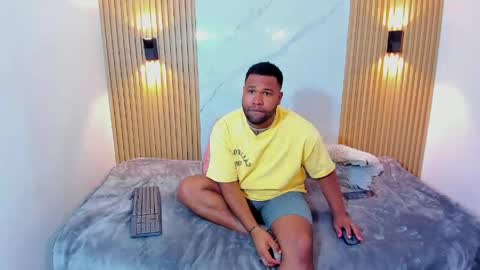 Snapshot of jeus_stanley chatting on May 20, 4:07 am jeus_stanley online show from May 20, 4:07 am