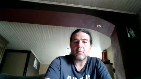 Snapshot of jeuxbi4269 chatting on June 8, 7:31 am jeuxbi4269 online show from June 8, 7:31 am