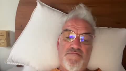 jewlronny online show from March 3, 7:36 am