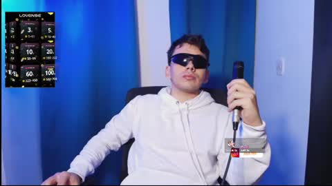 Snapshot of jey_keler chatting on June 14, 4:03 am jey keler online show from June 14, 4:03 am