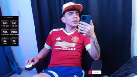 Snapshot of jey_keler chatting on July 30, 6:07 pm jey keler online show from July 30, 6:07 pm