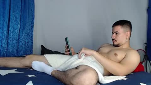 Snapshot of jeycob_happy97 chatting on June 20, 11:40 pm Juan David online show from June 20, 11:40 pm