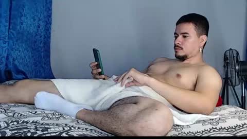Snapshot of jeycob_happy97 chatting on July 17, 12:34 pm Juan David online show from July 17, 12:34 pm