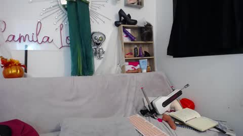 Snapshot of jezabel_purple chatting on October 10, 2:54 am Camila online show from October 10, 2:54 am