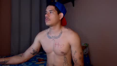 Snapshot of jffer_slhom chatting on April 17, 10:57 pm jffer_slhom online show from April 17, 10:57 pm