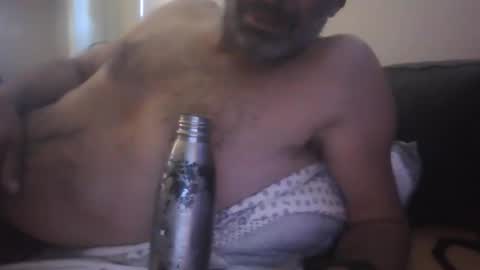 jglarsbel online show from April 8, 2:22 am