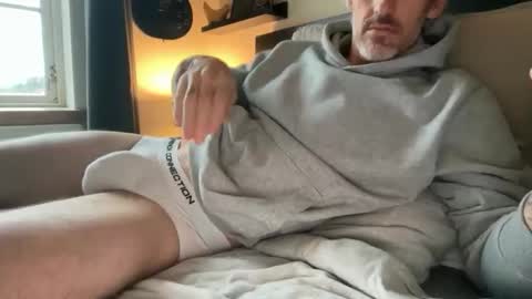 James online show from November 4, 9:52 am