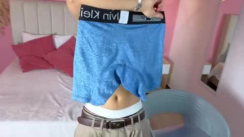 Jhan online show from April 28, 4:34 pm