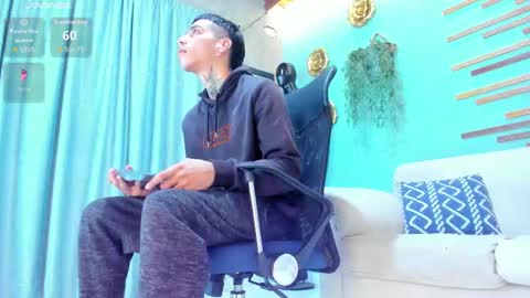 Snapshot of jharol_cardona chatting on January 17, 11:15 am Jharol online show from January 17, 11:15 am