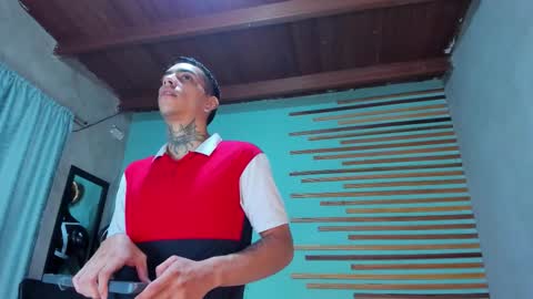 Snapshot of jharol_cardona chatting on January 18, 11:03 am Jharol online show from January 18, 11:03 am