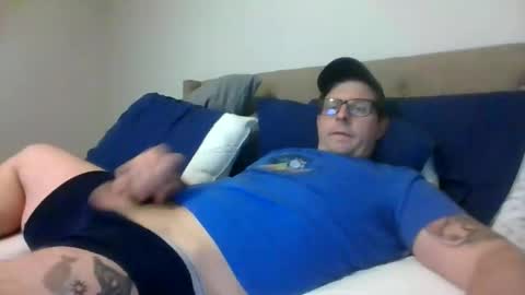 Snapshot of jhart123456 chatting on December 6, 7:34 pm jhart123456 online show from December 6, 7:34 pm