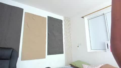 jheremy_wen online show from April 16, 3:07 am