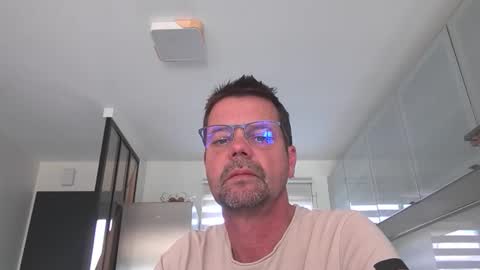Snapshot of jhmec44000 chatting on April 24, 12:18 pm jhmec44000 online show from April 24, 12:18 pm