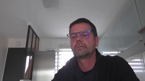 Snapshot of jhmec44000 chatting on April 29, 2:32 pm jhmec44000 online show from April 29, 2:32 pm