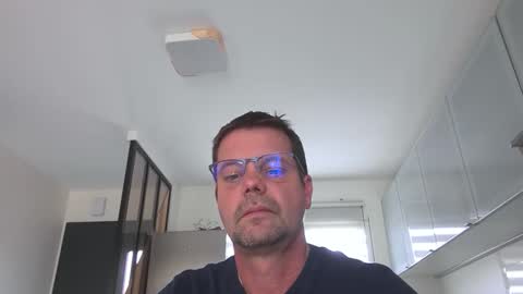 Snapshot of jhmec44000 chatting on April 30, 9:48 am jhmec44000 online show from April 30, 9:48 am