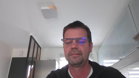 Snapshot of jhmec44000 chatting on May 5, 12:35 pm jhmec44000 online show from May 5, 12:35 pm