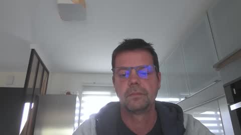 Snapshot of jhmec44000 chatting on May 11, 4:26 pm jhmec44000 online show from May 11, 4:26 pm