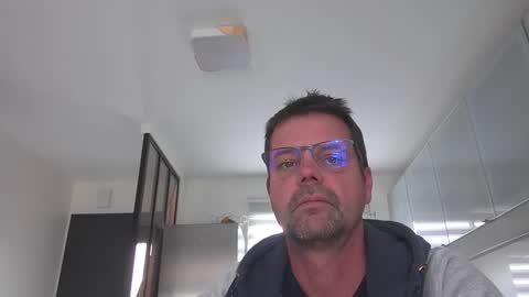Snapshot of jhmec44000 chatting on May 13, 1:30 pm jhmec44000 online show from May 13, 1:30 pm