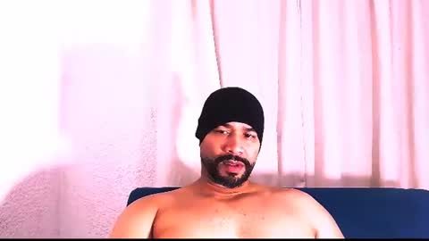 En moreno online show from February 10, 2:04 am