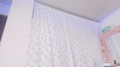 Snapshot of jhoanatrans22 chatting on February 8, 1:11 am jhoanatrans22 online show from February 8, 1:11 am