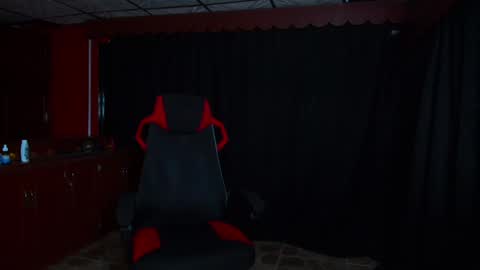 Jhojan Strong  online show from January 2, 2:11 am