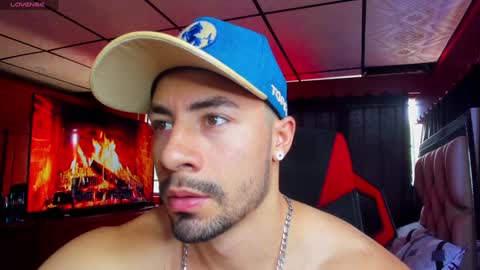 Jhojan Strong  online show from January 28, 5:56 pm