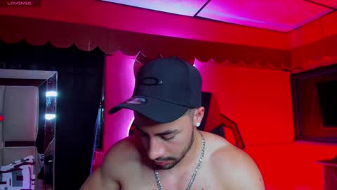 Jhojan Strong  online show from January 30, 10:08 pm