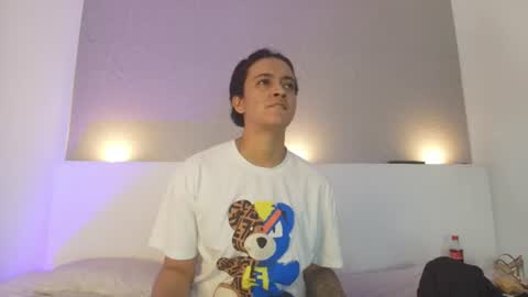 Snapshot of jhon_and_karol chatting on July 8, 4:17 am Jhon and Karol online show from July 8, 4:17 am