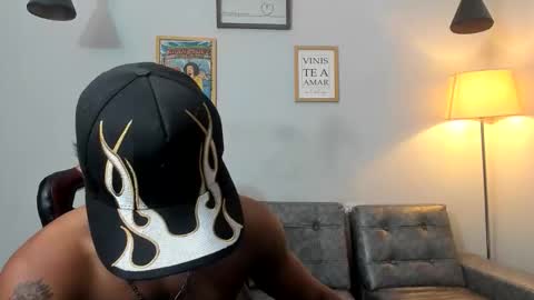 Snapshot of jhon_cooper18 chatting on February 23, 5:32 pm jhost online show from February 23, 5:32 pm