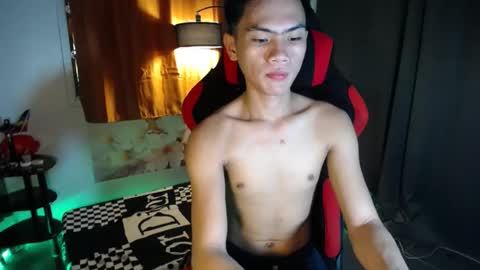 Snapshot of jhon_cummer chatting on May 13, 3:04 am jhon_cummer online show from May 13, 3:04 am