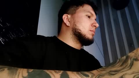 Snapshot of jhon_gottti chatting on December 28, 9:08 pm jhon online show from December 28, 9:08 pm