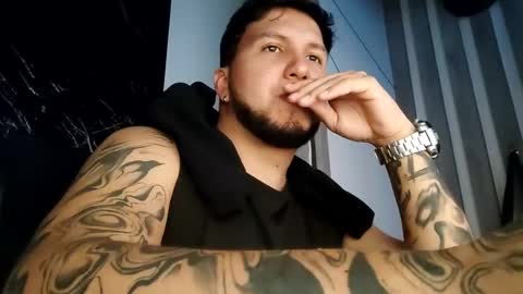 Snapshot of jhon_gottti chatting on January 9, 2:11 am jhon online show from January 9, 2:11 am