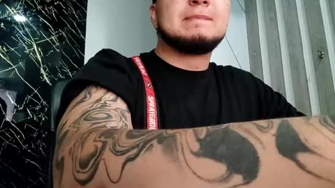 Snapshot of jhon_gottti chatting on February 11, 5:47 am jhon online show from February 11, 5:47 am