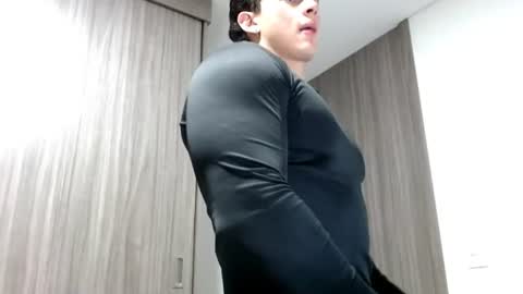 Snapshot of jhon_walkersky chatting on July 1, 2:02 am jhon_walkersky online show from July 1, 2:02 am