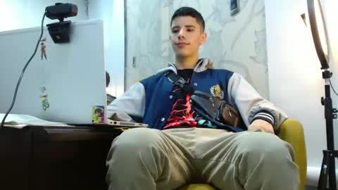 jhon online show from October 24, 10:39 pm