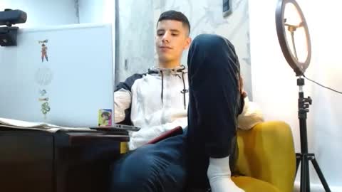 jhon online show from November 3, 5:31 am