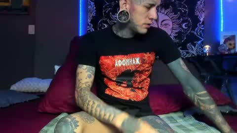 Snapshot of jhonny_ackerman chatting on April 21, 6:09 am jhonny_ackerman online show from April 21, 6:09 am