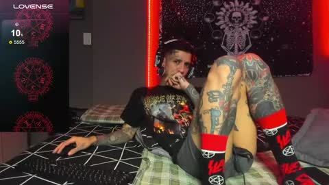 Snapshot of jhonny_ackerman chatting on April 22, 6:16 am jhonny_ackerman online show from April 22, 6:16 am