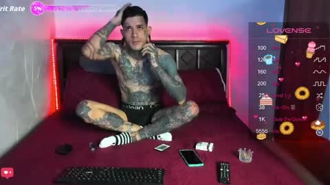 Snapshot of jhonny_ackerman chatting on May 28, 7:38 am jhonny_ackerman online show from May 28, 7:38 am
