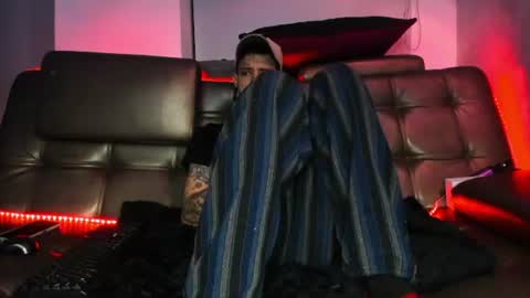 Snapshot of jhonny_ackerman chatting on June 15, 5:20 am jhonny_ackerman online show from June 15, 5:20 am