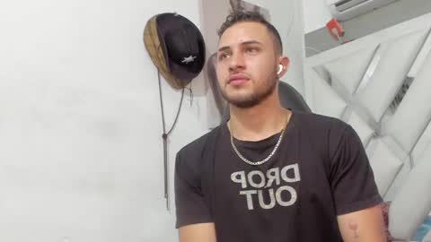 Snapshot of jhonny_flames7 chatting on January 26, 3:38 am jhonny online show from January 26, 3:38 am