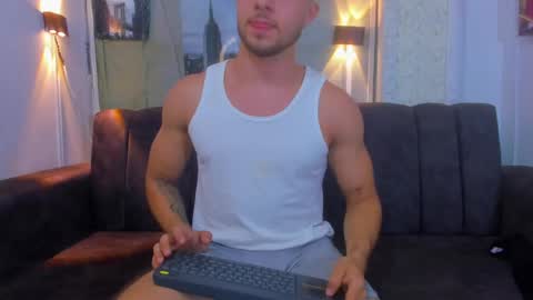 Snapshot of jhonny_flames7 chatting on February 19, 7:06 am jhonny online show from February 19, 7:06 am