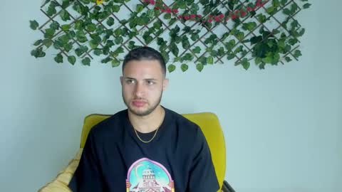 Snapshot of jhonny_flames7 chatting on February 22, 8:40 pm jhonny online show from February 22, 8:40 pm