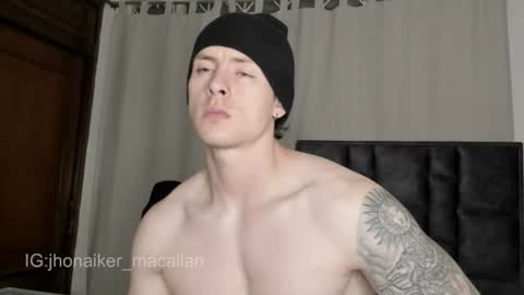 Snapshot of jhonny_macallan chatting on July 10, 4:28 am Jhonaiker online show from July 10, 4:28 am