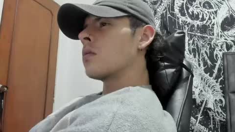 Snapshot of jhonny_macallan chatting on July 30, 8:13 am Jhonaiker online show from July 30, 8:13 am