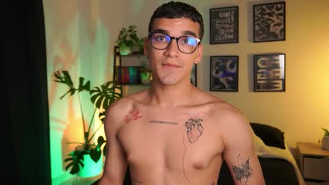Snapshot of jhonnyx_ chatting on September 17, 5:20 am Jhonny online show from September 17, 5:20 am