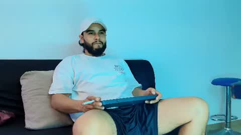 Snapshot of jhony_dick_ chatting on June 16, 6:16 am Jhony online show from June 16, 6:16 am
