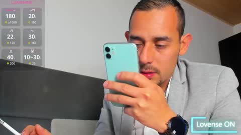 Jhony Alzate online show from February 27, 2:55 am